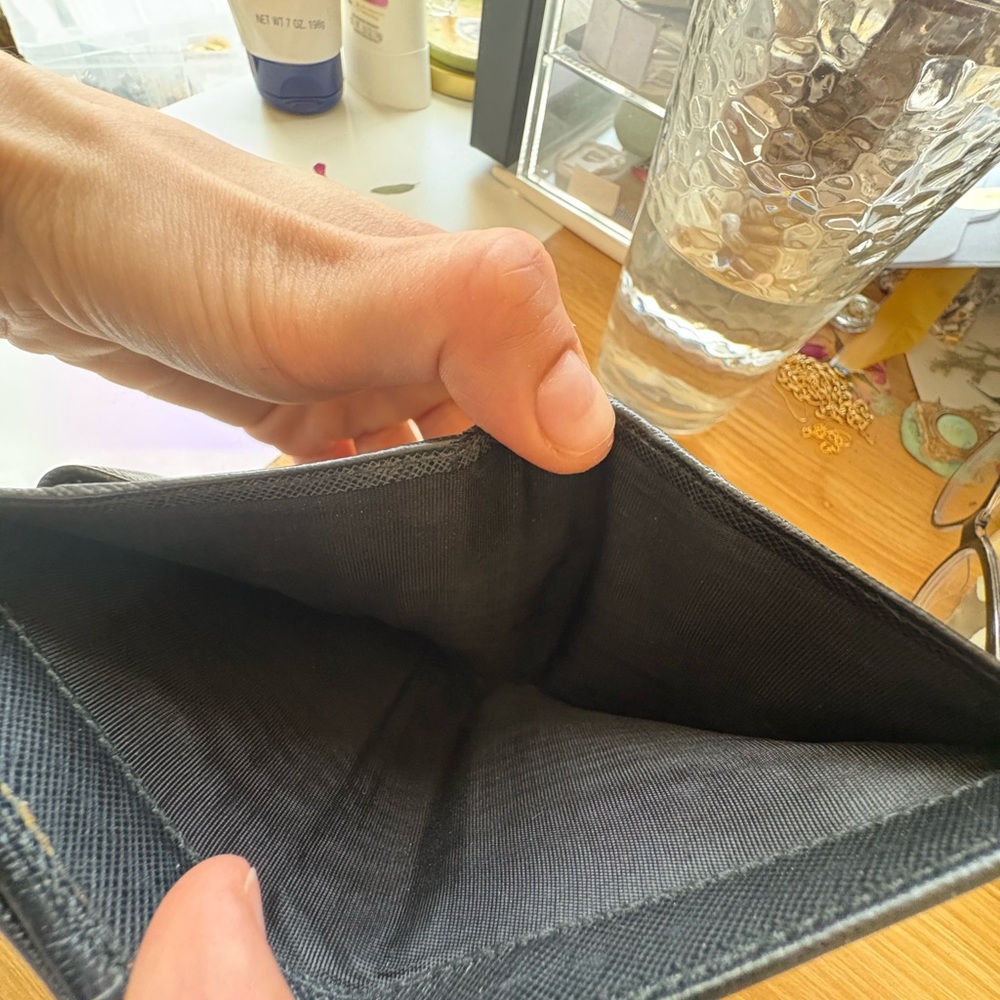 Prada Black Saffiano Leather Bifold Wallet / Card Holder | Good Condition - Picture 12 of 13